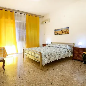 https://a-casa-di-fr-bb.sicilyhotelsitaly.net